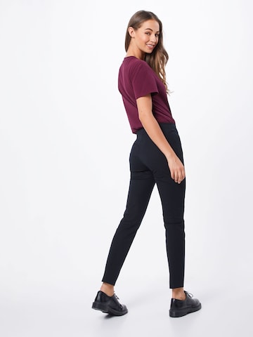 Coupe slim Pantalon 'KESLINA' Lauren Ralph Lauren en noir : derrière