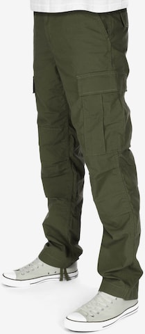 Regular Pantaloni cu buzunare de la Carhartt WIP pe verde