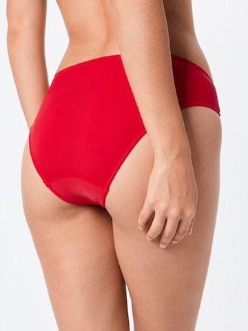 Slip 'Diva' Hunkemöller en rouge : derrière