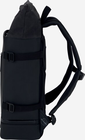 Rucsac 'Helsinki All Black' de la Kapten & Son pe negru: lateral