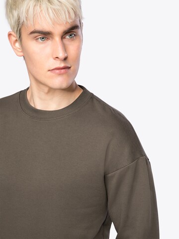 Urban Classics Sweatshirt 'Crewneck' in Green