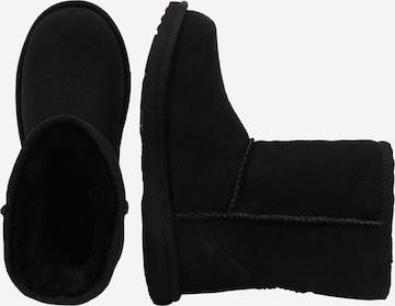 UGG Snow Boots in Black