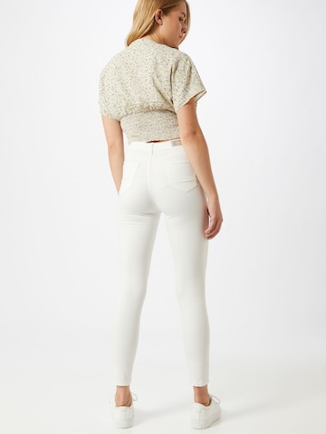 Hailys Slimfit Jeans 'Romina' i hvid