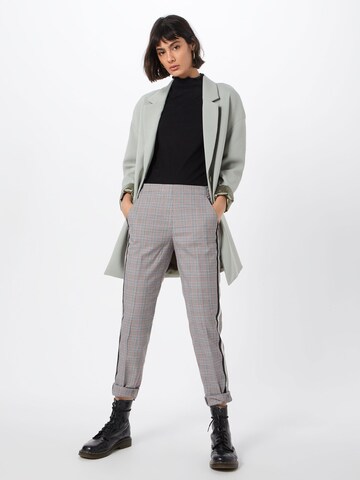 Coupe slim Pantalon à plis 'Ette' OPUS en gris