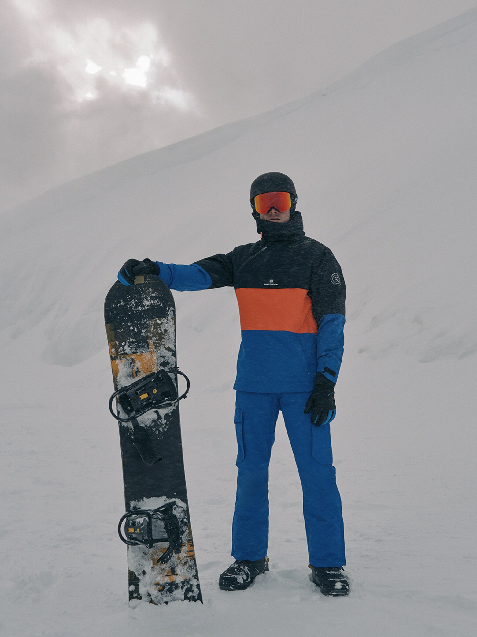 Pantalones, chaquetas y más Tus básicos de snowboard