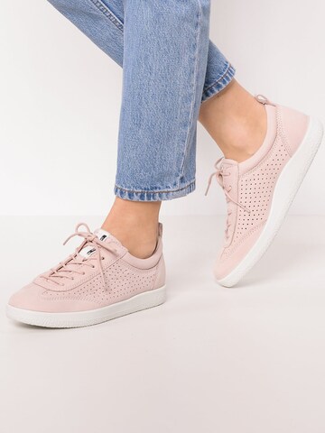 ECCO Sneakers in Pink
