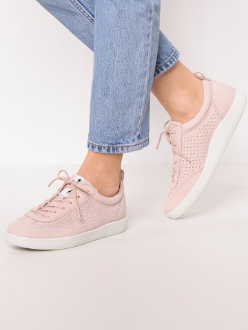 ECCO Sneakers in Pink