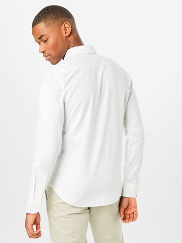 LEVI'S ® Kitsas lõige Triiksärk 'LS Battery HM Shirt Slim', värv valge