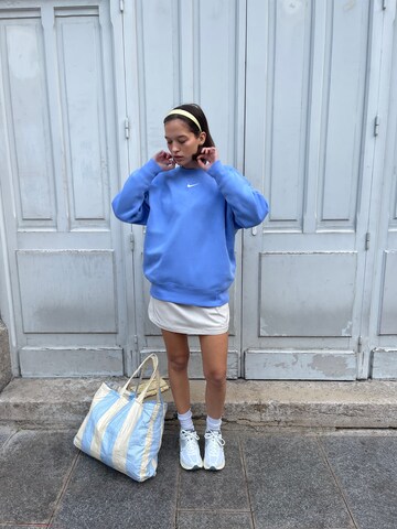 Modern Twist Look by Nike