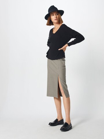 ABOUT YOU Sweater 'Liliana' in Black