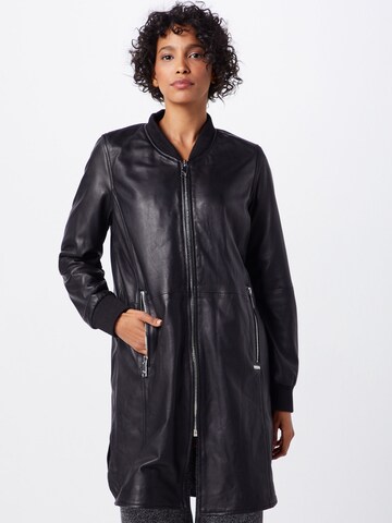 Maze Between-Seasons Coat 'Louisiana' in Black: front