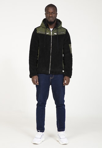 PLUS EIGHTEEN Between-Season Jacket in Black