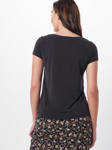 Tricou 'Columbine Tee' de la SOAKED IN LUXURY pe negru