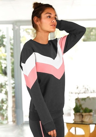 H.I.S Sweatshirt in Zwart: voorkant