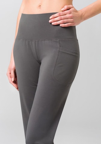 Skinny Pantalon de sport LASCANA ACTIVE en gris