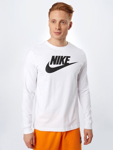 Nike Sportswear T-shirt i vit: framsida