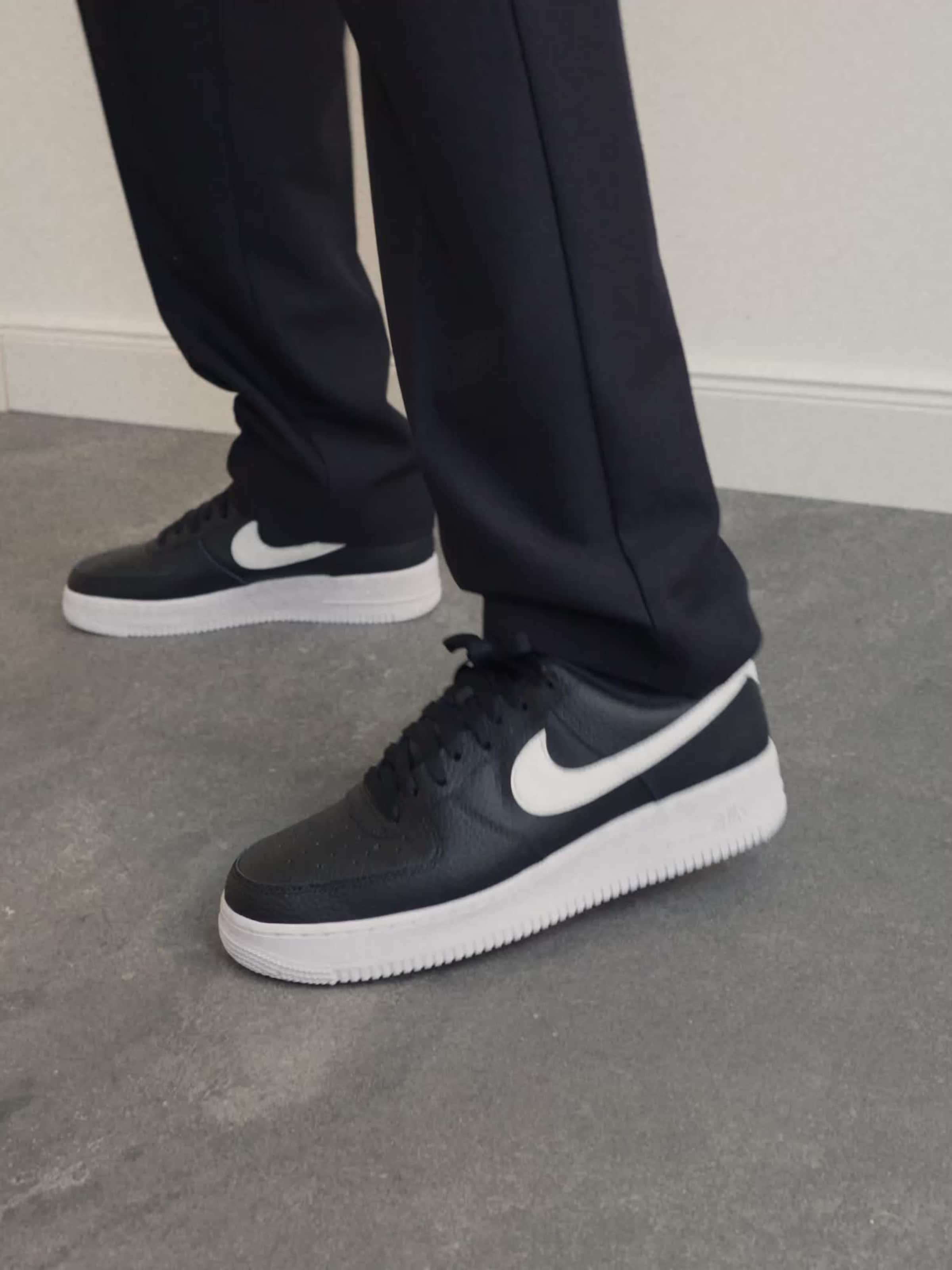 靴 NIKE AIR FORCE 1 LOW '07 BLACK Nike Sportswear AIR FORCE 1 07 - Sneakers low - black/negru