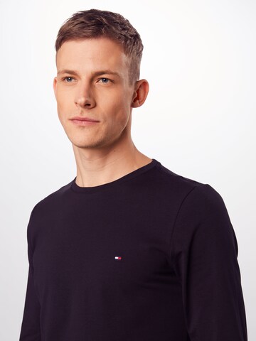 Coupe regular T-Shirt TOMMY HILFIGER en noir