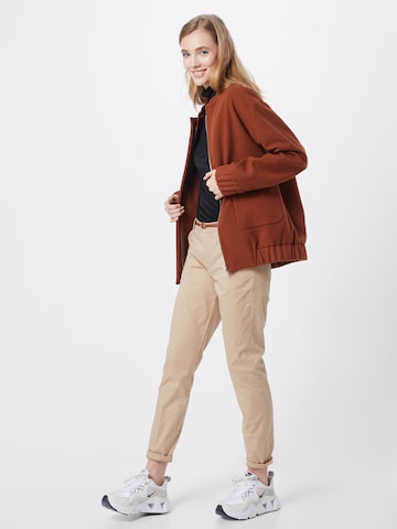 Coupe slim Pantalon chino 'Days' b.young en beige