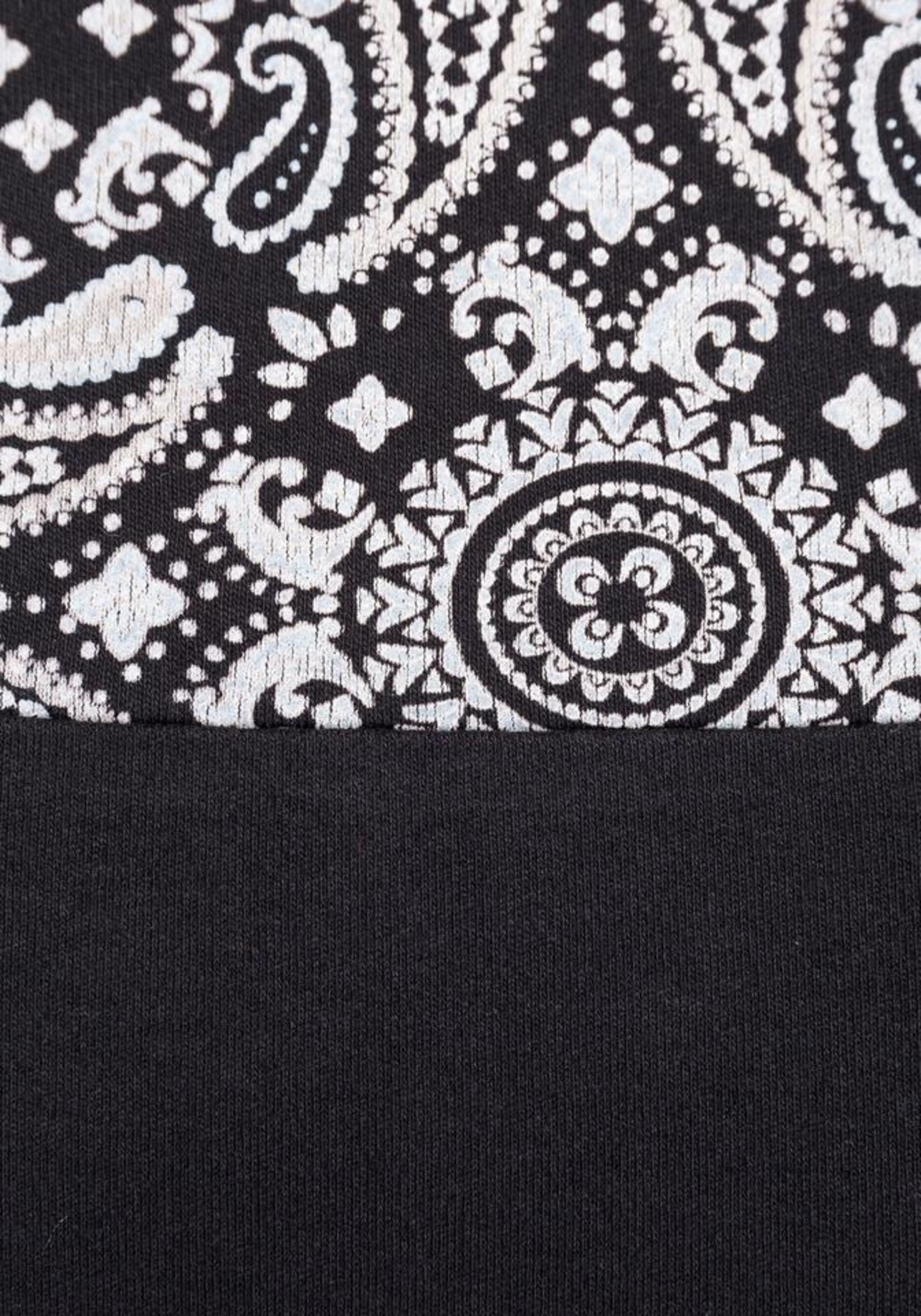 KangaROOS Dress in Black