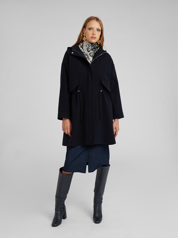 EDITED Between-Seasons Coat 'Malia' in Blue