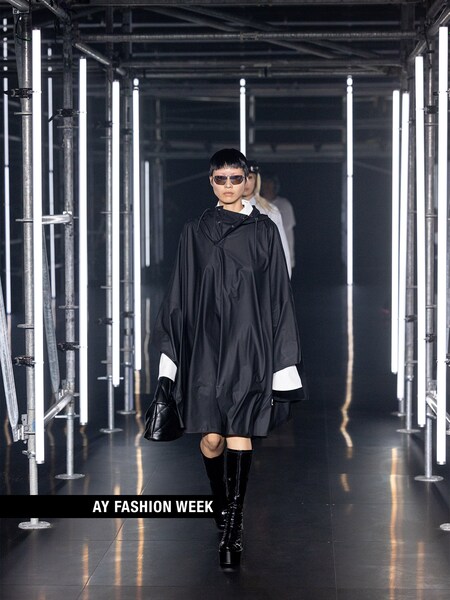 The AY FASHION WEEK Womenswear - Black Rain Cape Look