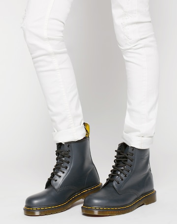 Dr. Martens Schnürstiefel 'Eye Boot Smooth' in Blau