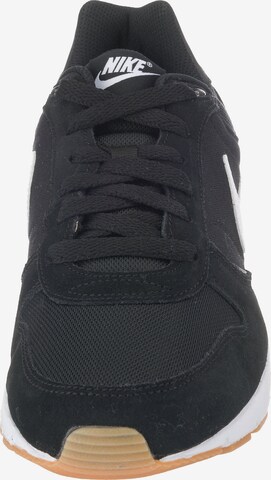 Nike Sportswear Sneaker 'Nightgazer' in Schwarz