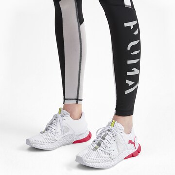 Chaussure de course 'Sky' PUMA en blanc