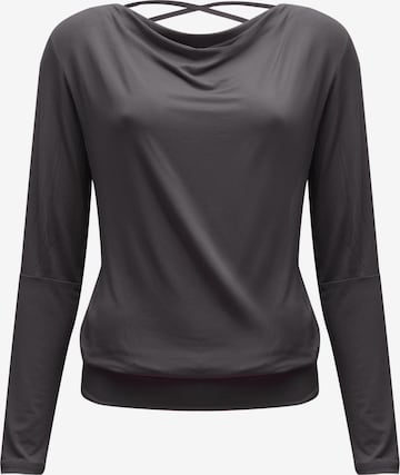 YOGISTAR.COM Performance Shirt in Grey: front