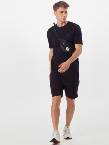 Coupe regular T-Shirt FYNCH-HATTON en noir