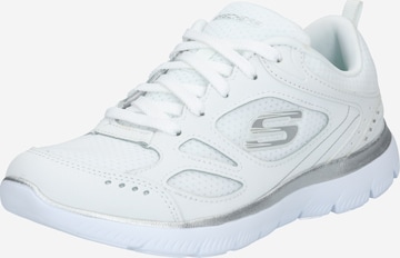 SKECHERS Rövid szárú sportcipők 'SUMMITS - SUITED' - fehér: elől