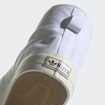 ADIDAS ORIGINALS - Sapatilhas altas 'Nizza RF' em branco