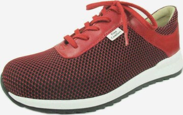 Finn Comfort Lace-Up Shoes in Red: front