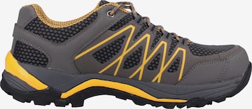 Chaussure de sport à lacets Kastinger en jaune