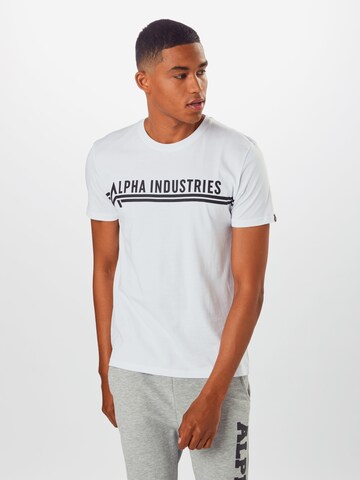 ALPHA INDUSTRIES Regular fit Póló 'Alpha Industries T' - fehér: elől