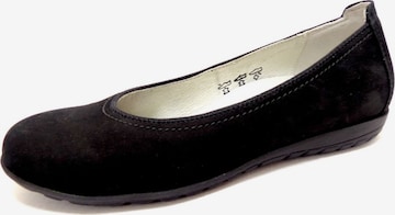 WALDLÄUFER Ballet Flats in Black: front