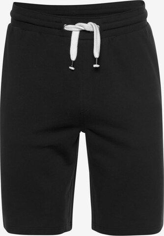 OCEAN SPORTSWEAR Regular Sweatshorts in Schwarz: predná strana