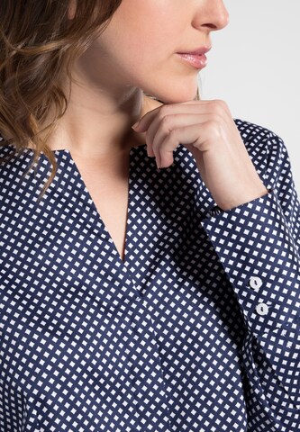 ETERNA Blouse in Blauw