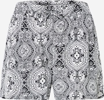 Urban Classics Shorts in Schwarz: predná strana