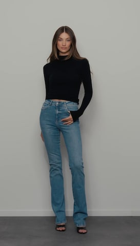 Light Blue Regular Jeans Look
