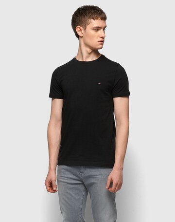Regular fit Maglietta di TOMMY HILFIGER in nero: frontale