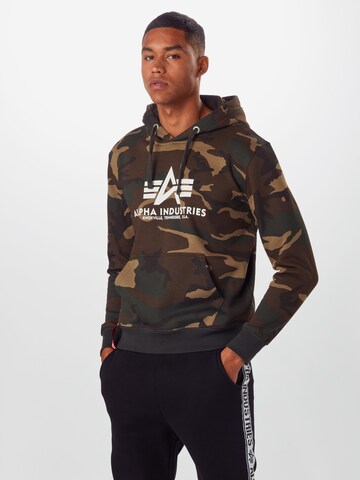 ALPHA INDUSTRIES Sweatshirt in Groen: voorkant