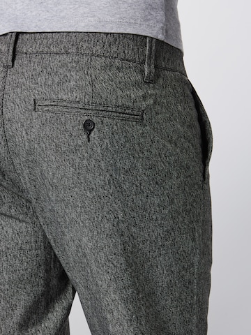 Slimfit Pantaloni con pieghe di Only & Sons in grigio