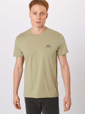 Coupe regular T-Shirt ALPHA INDUSTRIES en vert : devant