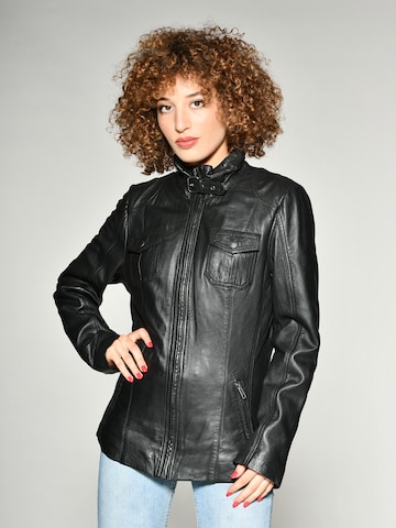 MUSTANG Tussenjas 'Cat' in Zwart: voorkant