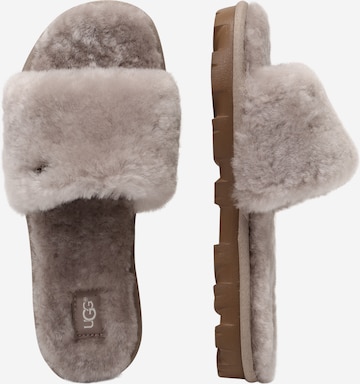 UGG Pantofle 'Cozette' – béžová: boční strana