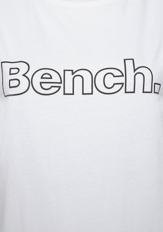 BENCH T-shirt i svart