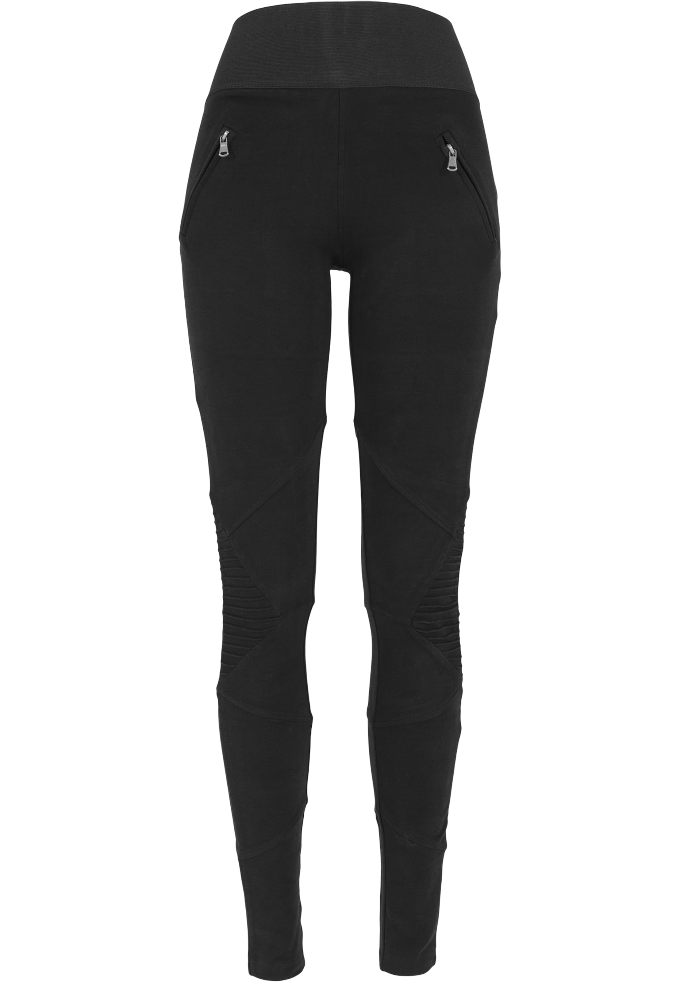 Urban Classics Skinny Leggings in Black: front