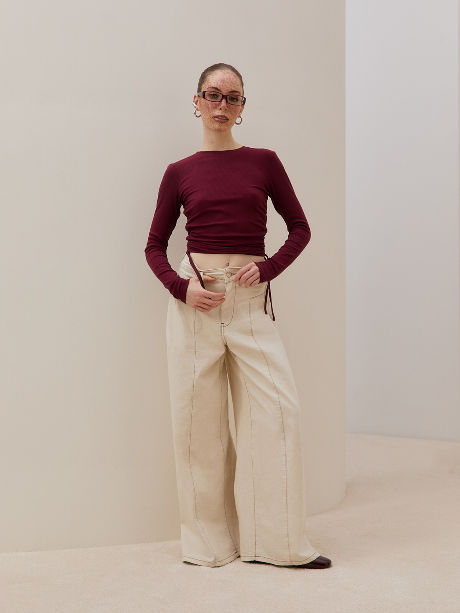 Amelia - Cream Jeans With Red Shirt Look